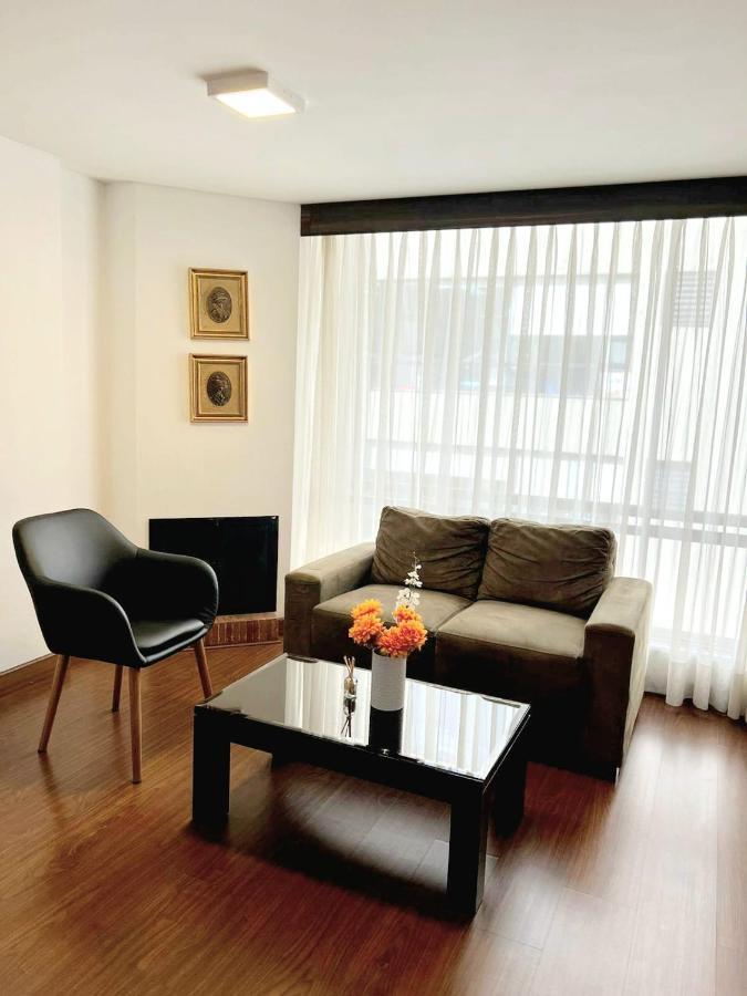 Acogedor Apartasuite Cerca Al Parque De La 93 Bogota Ngoại thất bức ảnh