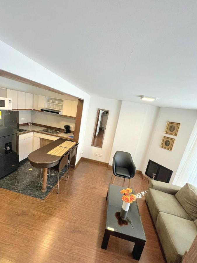 Acogedor Apartasuite Cerca Al Parque De La 93 Bogota Ngoại thất bức ảnh